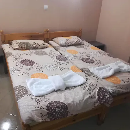 Vasilena самостоятелно наемане Free Parking Gasthof Saparewa Banja
