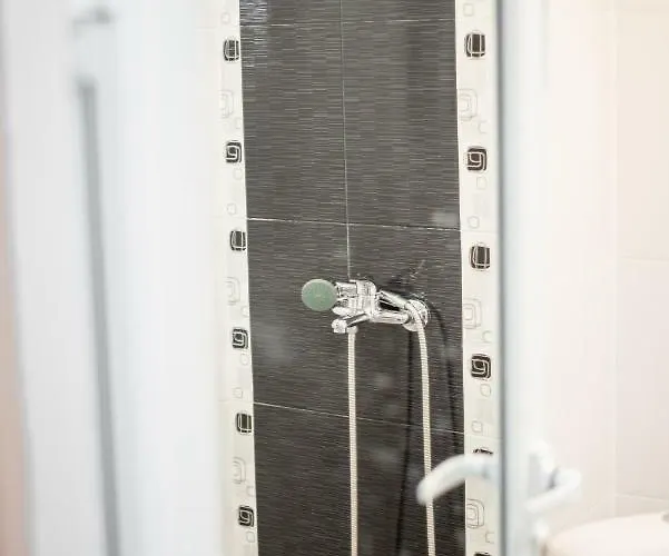 Vasilena самостоятелно наемане Free Parking