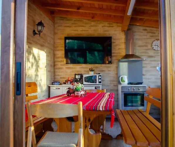 Vasilena самостоятелно наемане Free Parking